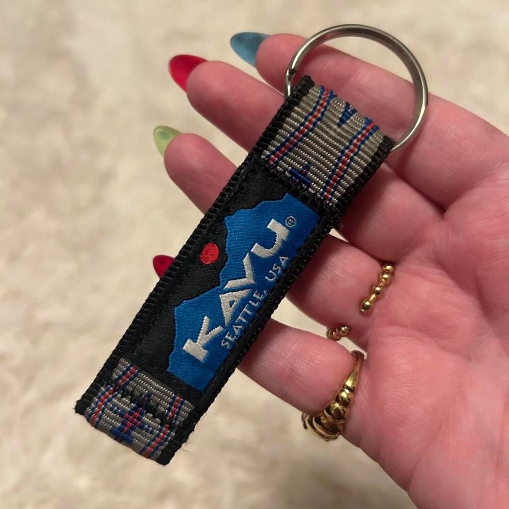 Kavu Classic patterned webbing loop keychain